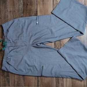 Figs Technical Collection Scrub Pants Size XL/T in Grey